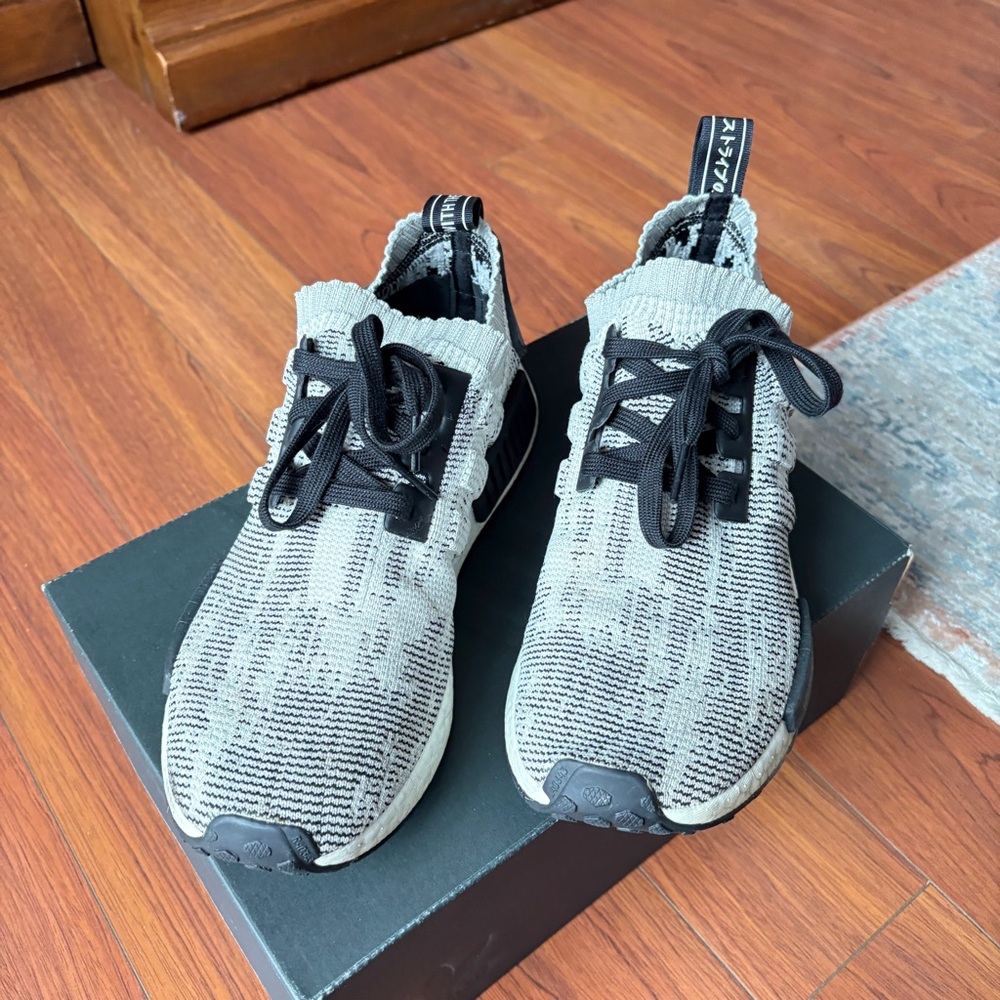 Adidas sneakers 👟